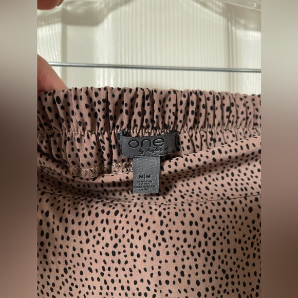 NWOT: ONE BY CHAPTER Pinkish Brown Skirt With Black Spots A-line Size Medium - Picture 5 of 7
